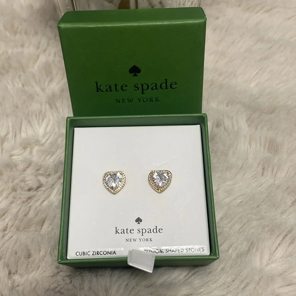 ✨Kate Spade-My Love Pavé Heart Studs✨ - Picture 4 of 8
